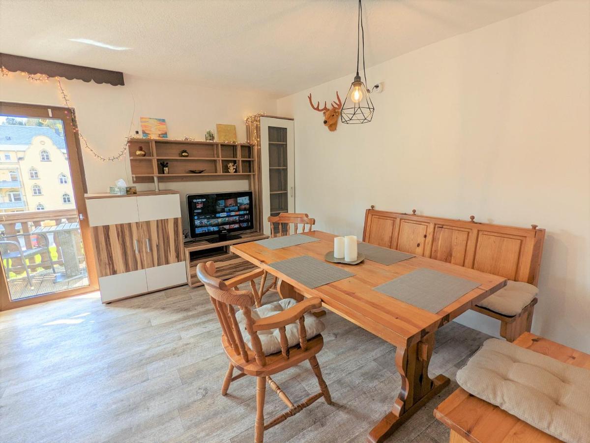 Urlaubstraum Mit Pool, Terrasse & Fluss Im Garten - Ut Apartman Sebnitz Kültér fotó